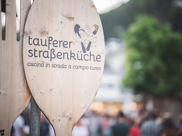 strassenkueche-sand-in-taufers-ahrntal-valle-aurina-tv-sand-in-taufers-koni-studios-36