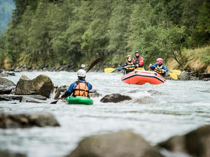 rafting-ap0q7214-idm-suedtirol-hansi-heckmair