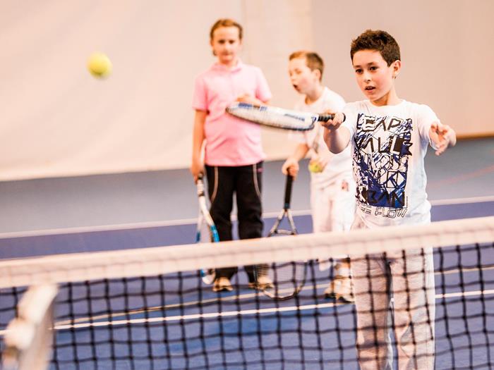 tennis-8u0p0625-c-hansi-heckmair