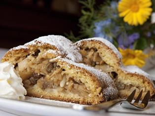genuss-apfelstrudel-platterhof-gorfer