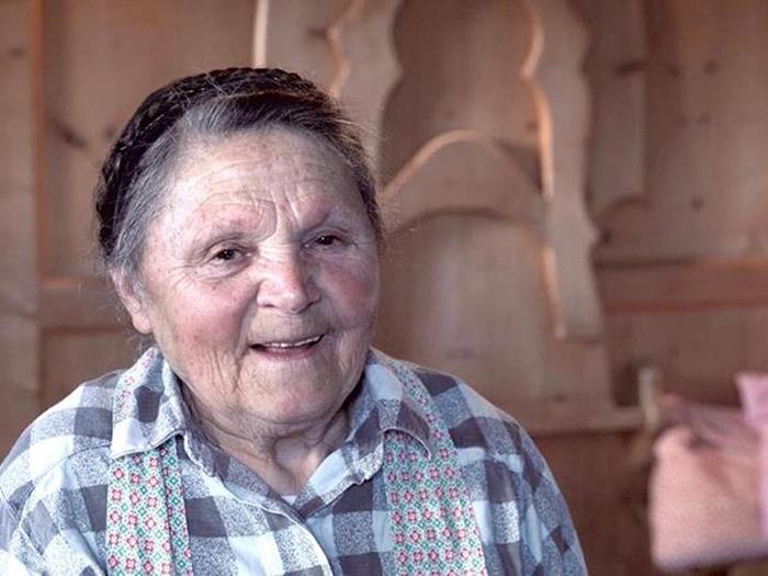 s-gibochne-mougina-kropfn