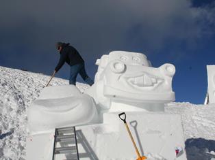ice-games-schneeskulpturenfestival-2012-7