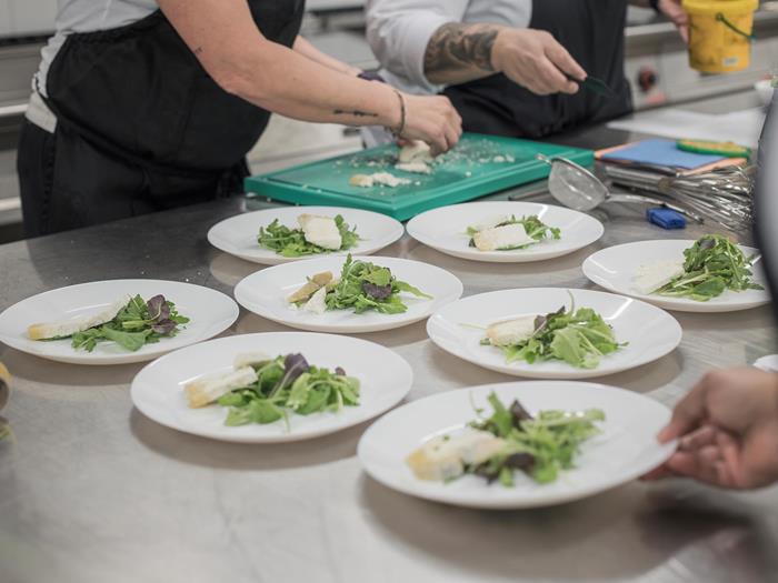 tina-marcelli-kochkurs-graukaese-martin-zimmerhofer-48